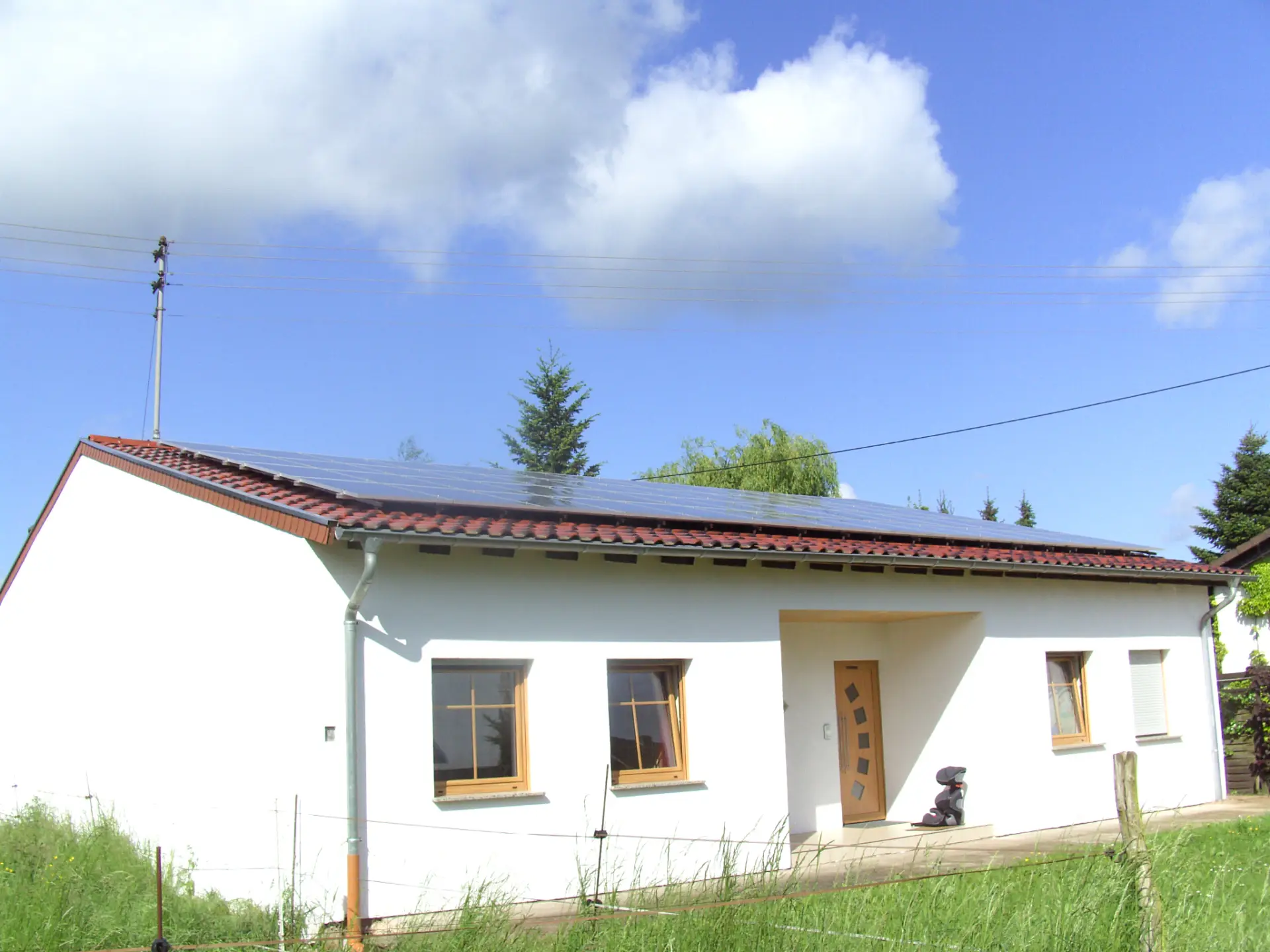 Wohnhaus als Beispiel für Elektroinstallation in Neubau und Bestand